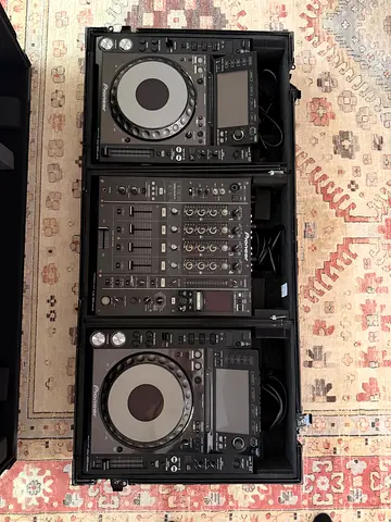 Pioneer CDJ-2000NXS + DJM-900NXS Full DJ Setup – Professionally Serviced
