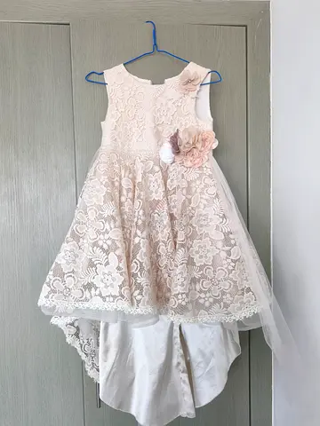 Girl's party dress 9-10y