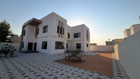 🏡 Luxury Villa for Sale in Al Hoshi – Prime Location