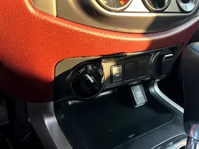 2020 Nissan NAVARA 缩略图 17