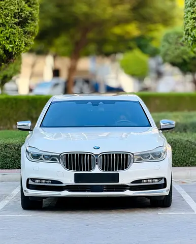 Full Service History First owner BMW 750Li Xdrive 2016 original paint
