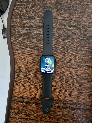 Used Apple Watch Series 8