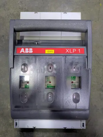 ABB XLP1 Switch Disconnector / Fuse Holder - 200A (Used)