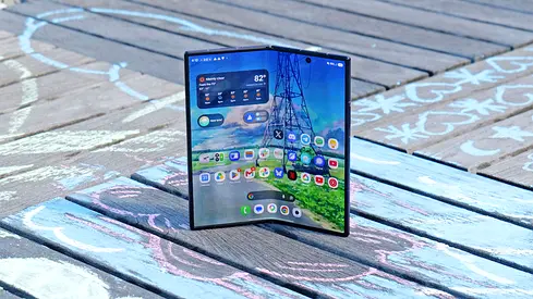 Foldable Samsung Galaxy Z Fold 8 ultra - Excellent Condition, Fully Working