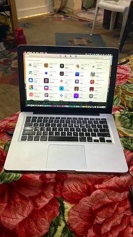 Apple MacBook pro 13-inch (Silver) - perfect Working Condition.8gb ram all perfect.charger with bag