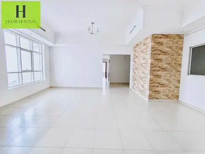 Lavish 4BHK | Parking Free | Gym Pool | 4 Cheque In Al Khan Corniche