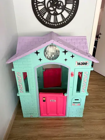 For Sale - LOL Surprise Playhouse Was AED 1699 Now AED 950 Please what'sup +971581980676 Large LOL