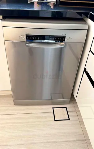Model BOSCH Series 4 WiFi Connect Three Rack Dishwasher