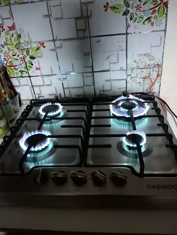 Daewoo 4-Burner Built-in Gas Hob - Good Working Condition
