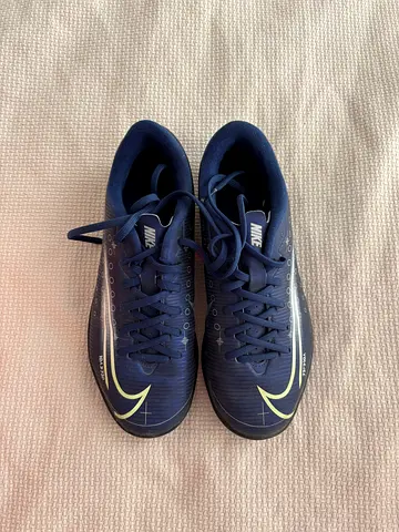 Nike JR VAPOR 13 ACADEMY MDS IC Boy's Futsal Shoe (EUR 34)