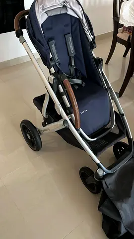 UPPAbaby Vista V2 Stroller – Navy Blue / Silver Frame (Premium Single-to-Double)