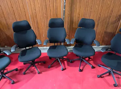 Human scale freedom office chair