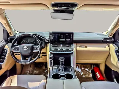 2023 Toyota LAND CRUISER — миниатюра 9