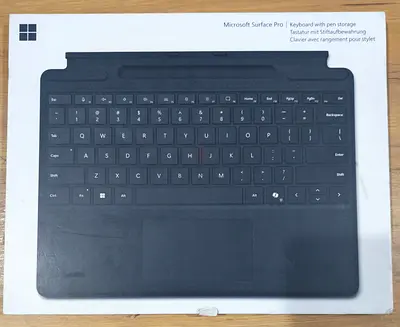 Microsoft Surface Pro Signature Keyboard - Black
Brand New Never Used Original Packing
