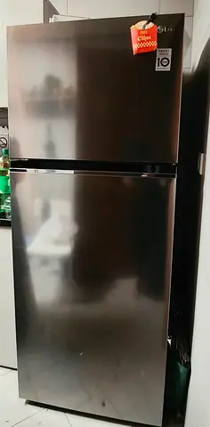 Refridgerator