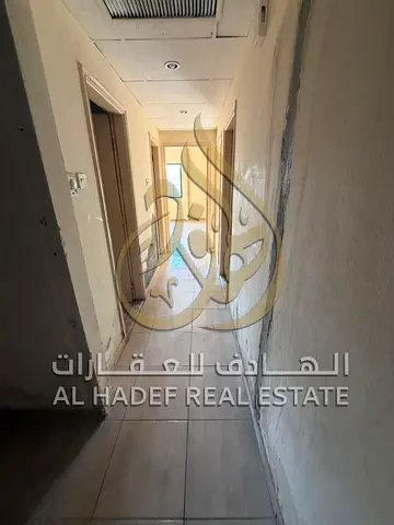 🏡✨ غرفتين وصالة للإيجار السنوي في القاسمية – الشارقة ✨🏡  فرصة مميزة للسكن في منطقة القاسمية بالشارقة، شقة غرفتين وصالة بسعر مناسب، مع **شهر مجاني**،
