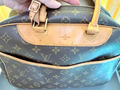 Louis Vuitton Monogram Vintage Shoulder Bag