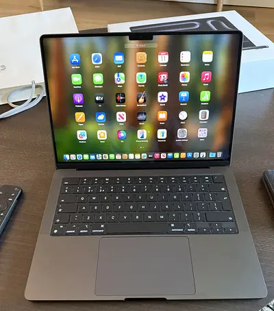 Macbook Pro M4 Max 36 GB 1TB