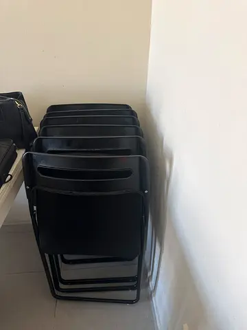 6 seater table with chair
