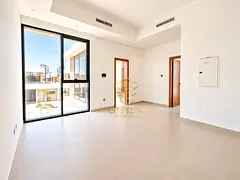 READY, STANDALONE, GATED, WITHOUT COMMISSION