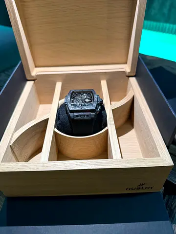 Hublot spirit of big bang carbon