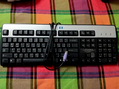 HP Wired PS2 Keyboard with Arabic and English Layout