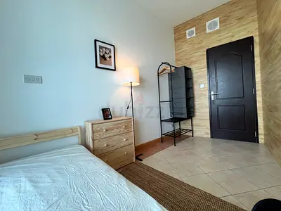 Spacious cozy room + few mins walk to sobha realty metro