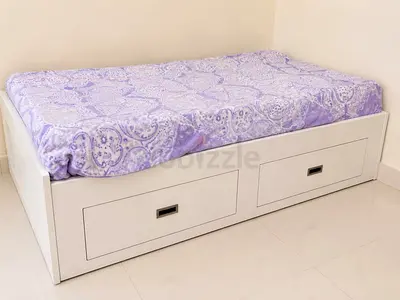 Single white wooden storage beds with 2 drawers - good condition