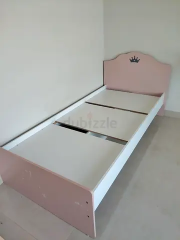 Single bed frame