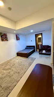 Master bedroom with private kitchen for rent