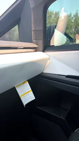 2026 Tesla CYBERTRUCK 照片 8