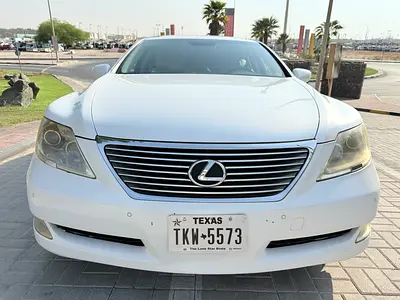 Lexus LS 460 3/4 Ultra 2007 American Specs