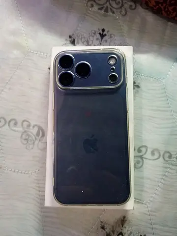 iPhone - Blue (with box) - Good Condition