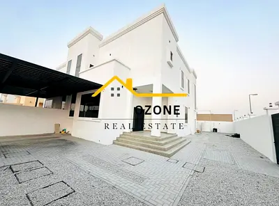 Corner unit 4 BR villa specious layout with terrace prime location