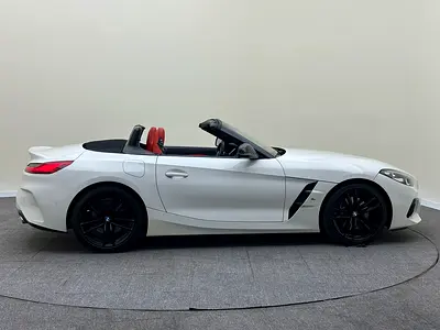 2022 BMW Z4 — фото 9