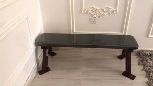 Hammer String  flat workout bench in good condition