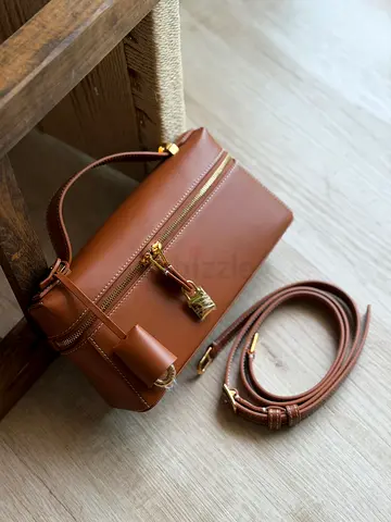 Brown leather crossbody bag with gold hardware - detachable strap