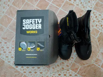 Safety shoe 41 size
