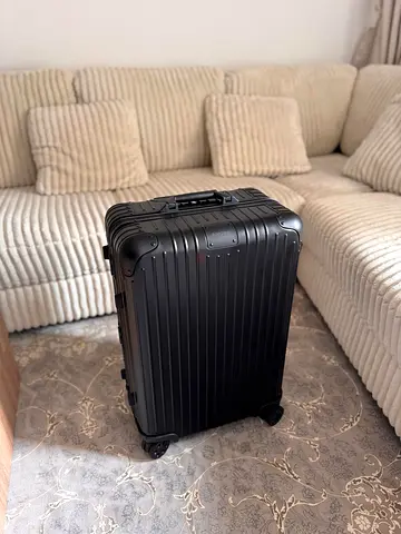 Rimowa Suitcase medium sized Quality VIP