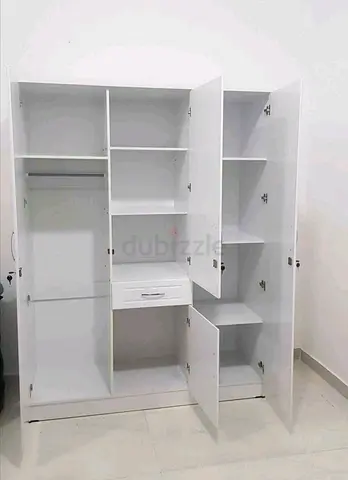 3door wardrobe brand new with drawer