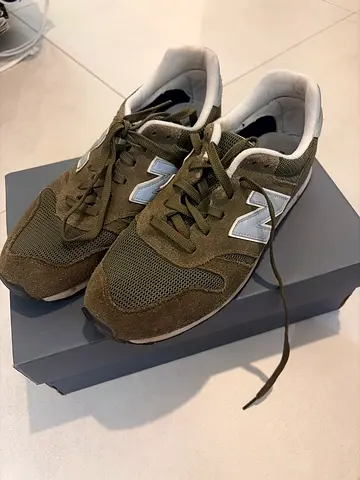 Used New Balance 373 men's sneakers size (please confirm) - olive green