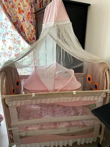 Baby crib and toddler bed