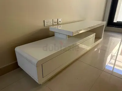 White glossy modern TV unit / entertainment console - low profile