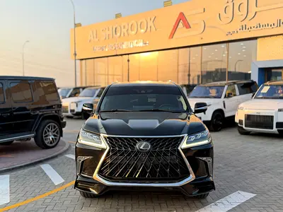 Lexus LX 570 Signature 2018 | GCC Specs | Pristine Condition