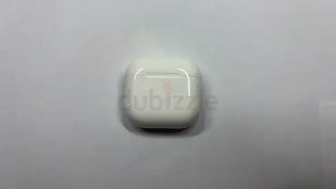 Original Apple AirPods 4 , Active Noise Cancellation