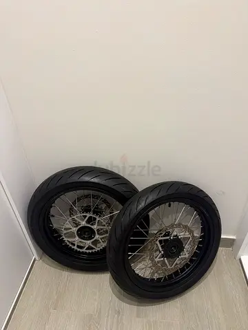 Surron ultrabee supermotos