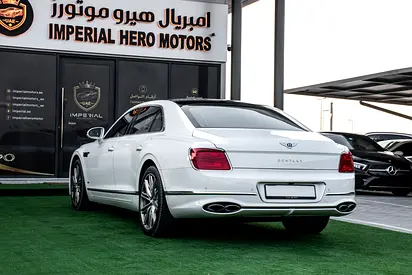 2021 Bentley FLYING SPUR 照片 7