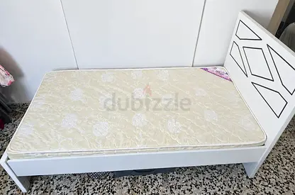 Single bed and mattress in good condition