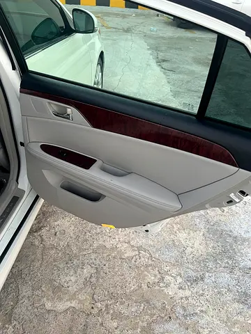 2011 Toyota AVALON 照片 11