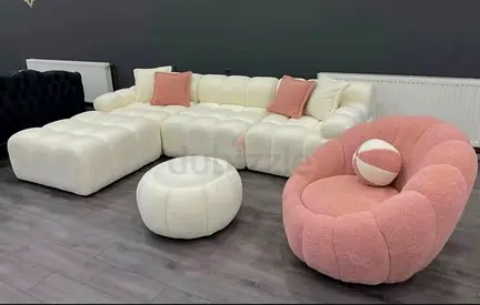 Stylish cozy 4 seater sofa with ottamn